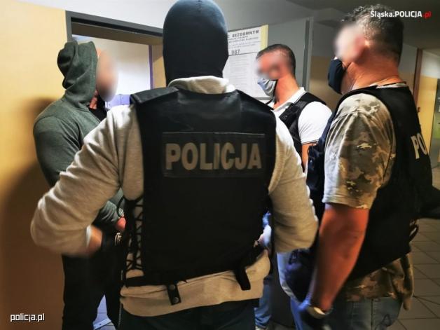 [VIDEO] W ogródku działkowym schowali 12 kg amfetaminy